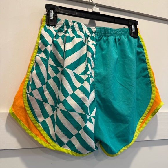 Nike Teal and Orange Women's Athletic Shorts - Picture 5 of 7